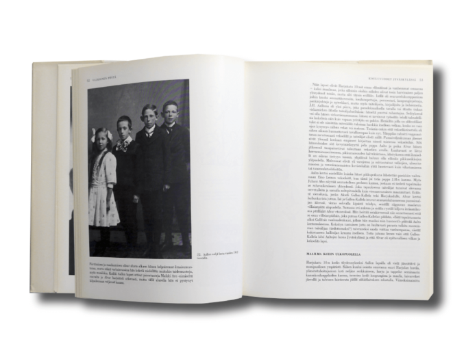Valkoinenpoyta-auk1 Göran Schildt: Alvar Aalto – Valkoinen pöytä (Otava, 1982)