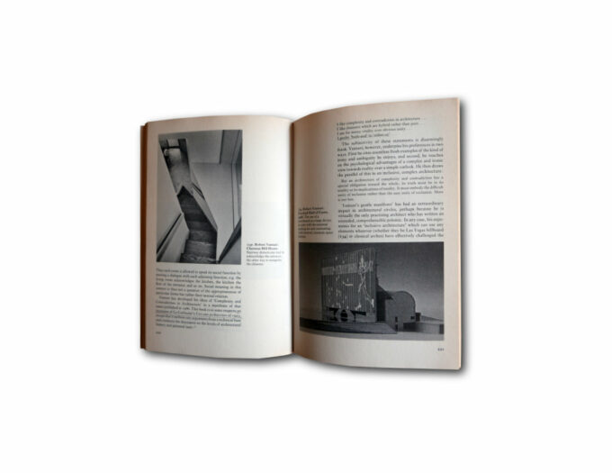 Charles Jencks, Modern Movements in Architecture, 1973