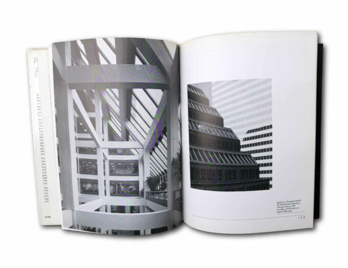Akiko Busch, The Photography of Architecture, 1987