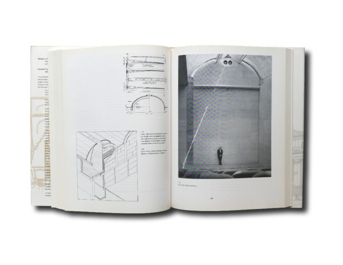 Kenneth Frampton: Studies in Tectonic Culture (MIT Press, 1995)