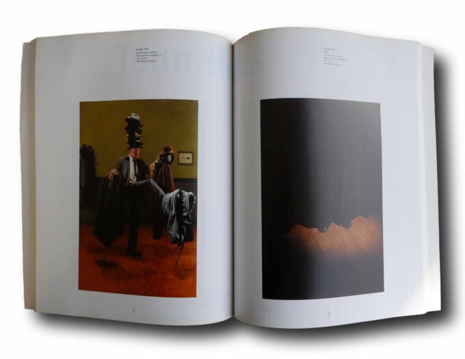 Rene-Magritte-and-the-Contemporary-Art-auk Photo showing a sample spread of the book René Magritte and the contemporary art – René Magritte en de hedendaagse kunst