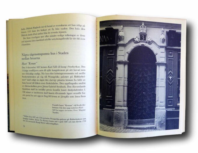 Sallsamheter-i-Stockholm-Innerstaden-auk Photo showing a sample spread of the book Sällsamheter i Stockholm: Innerstaden