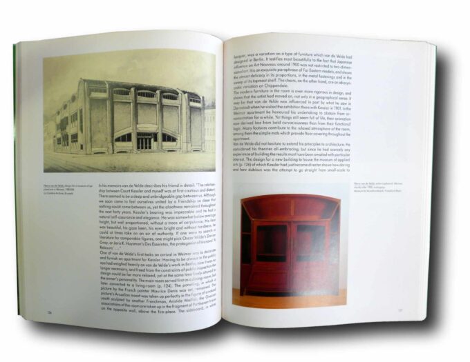 Art-Nouveau-Sembach-auk Photo showing a sample spread of the book Art Nouveau