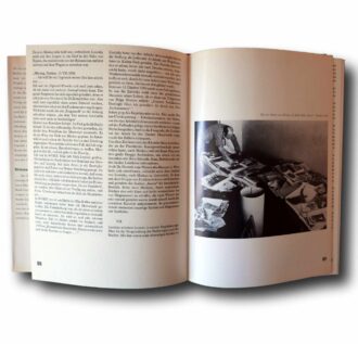 Photo showing a sample spread of the book El Lissitzky